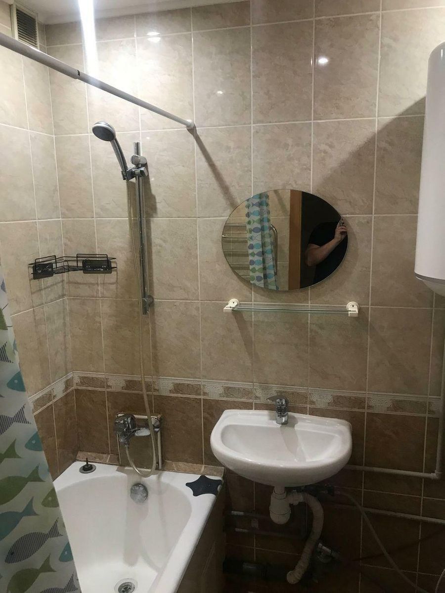 1837073883134728