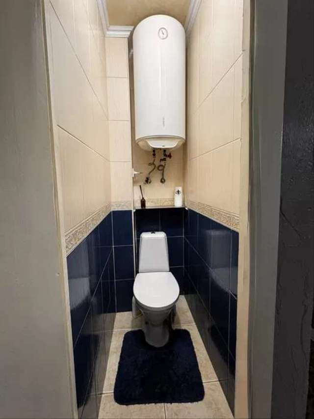 1831006065539729