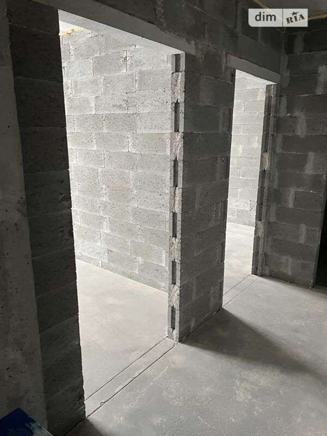 1833818029467729