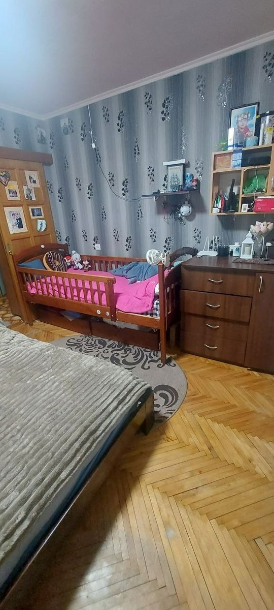 1804042173431073