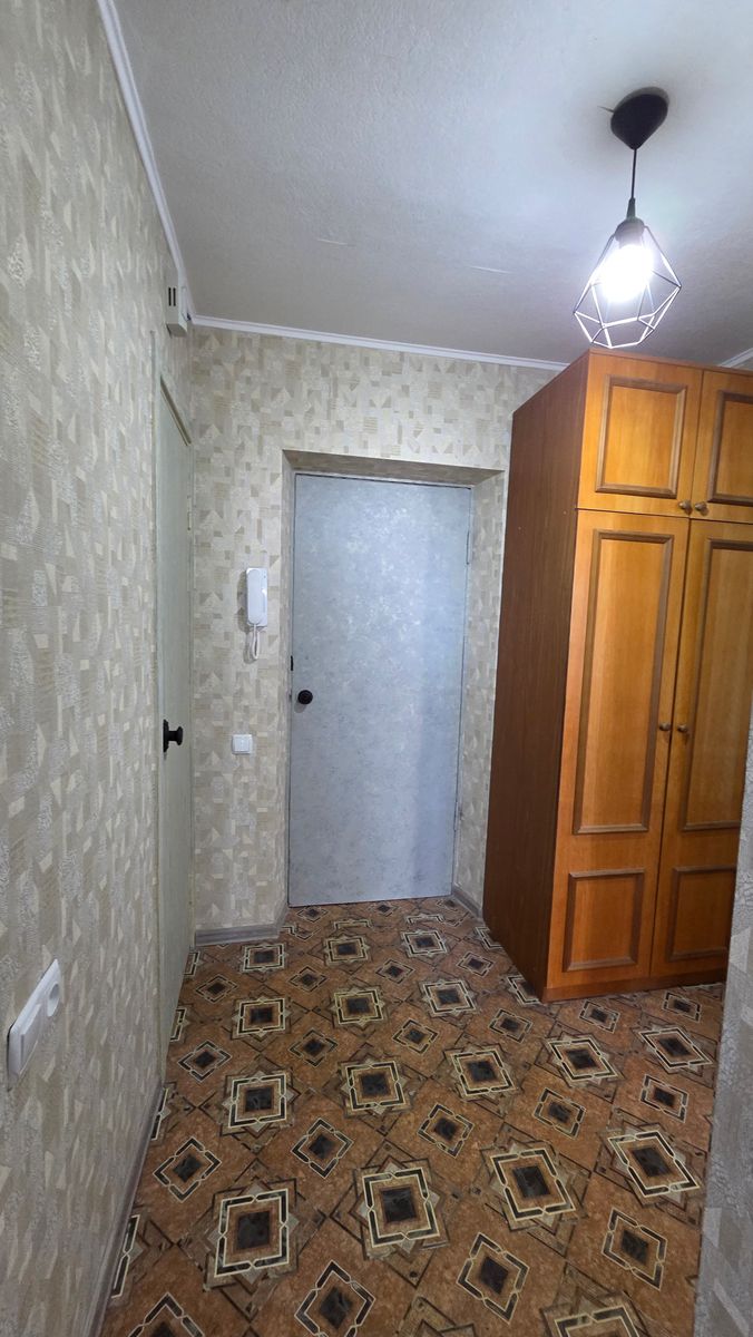 1834179408806730