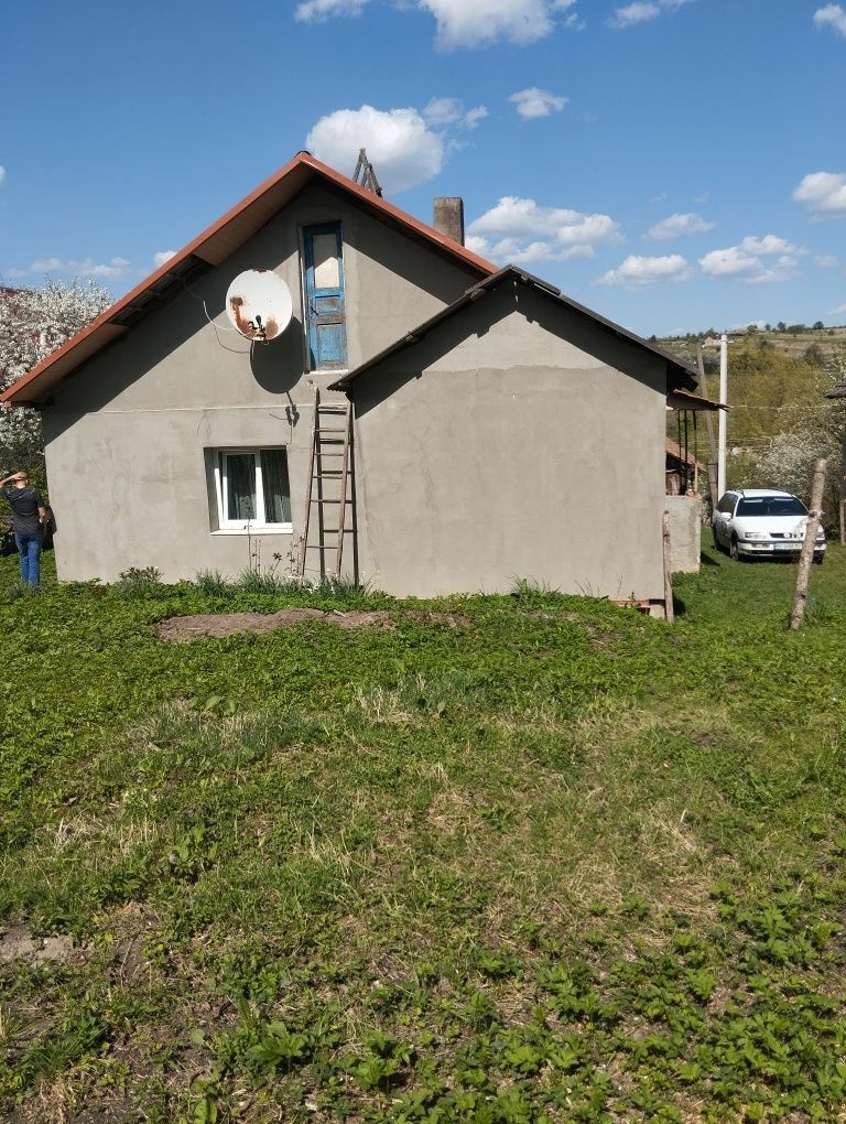 1831644456135732