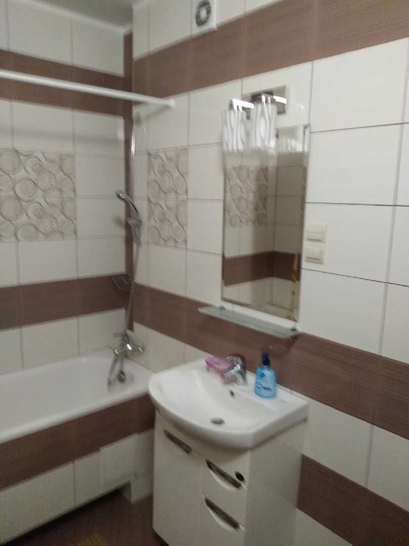 1834645230305733