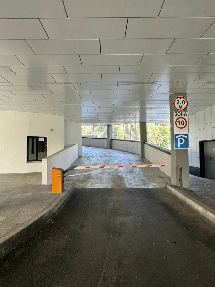 1837974629133733