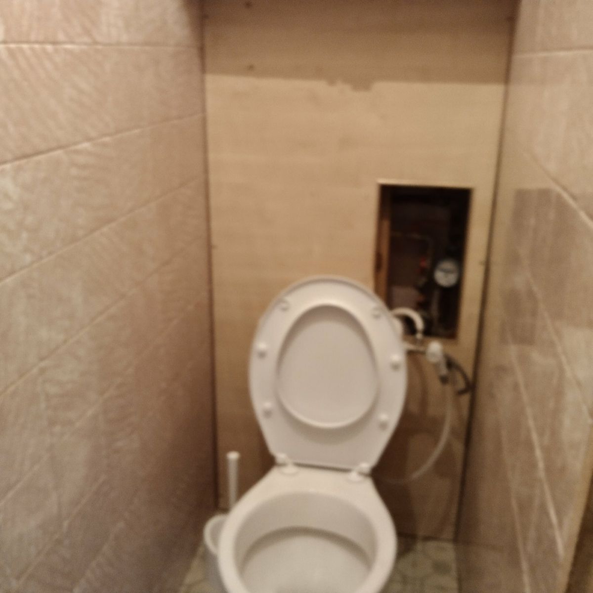 1832804342693734