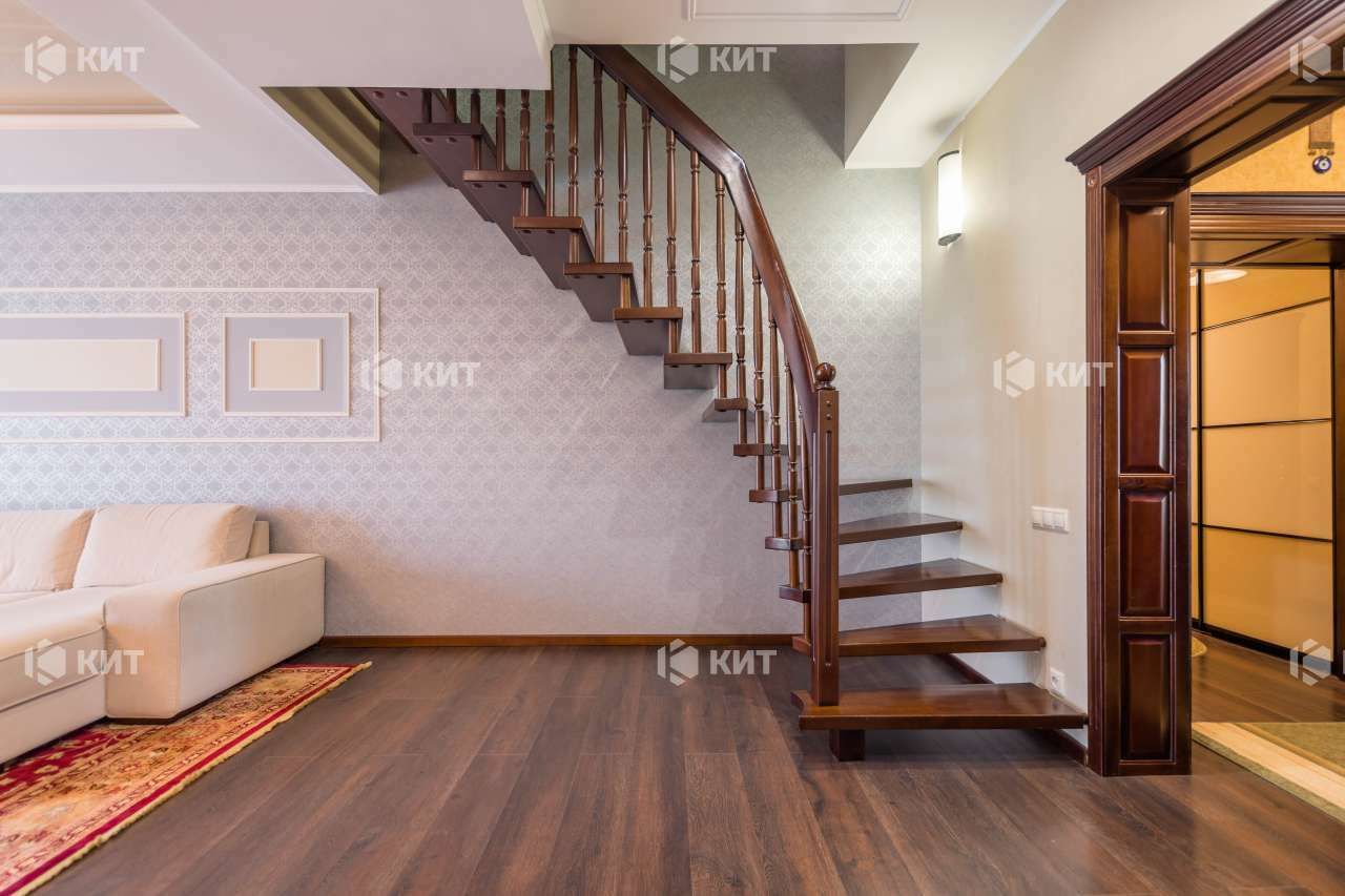 1834545861449734