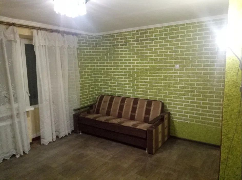 1839153643715734