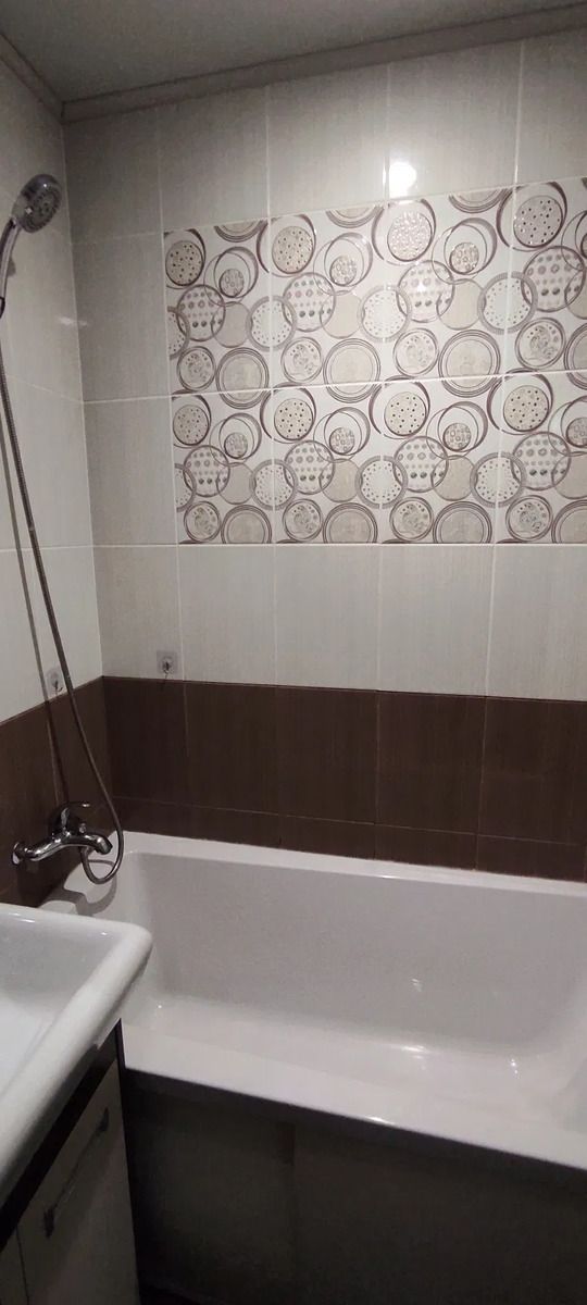 1832394067966735