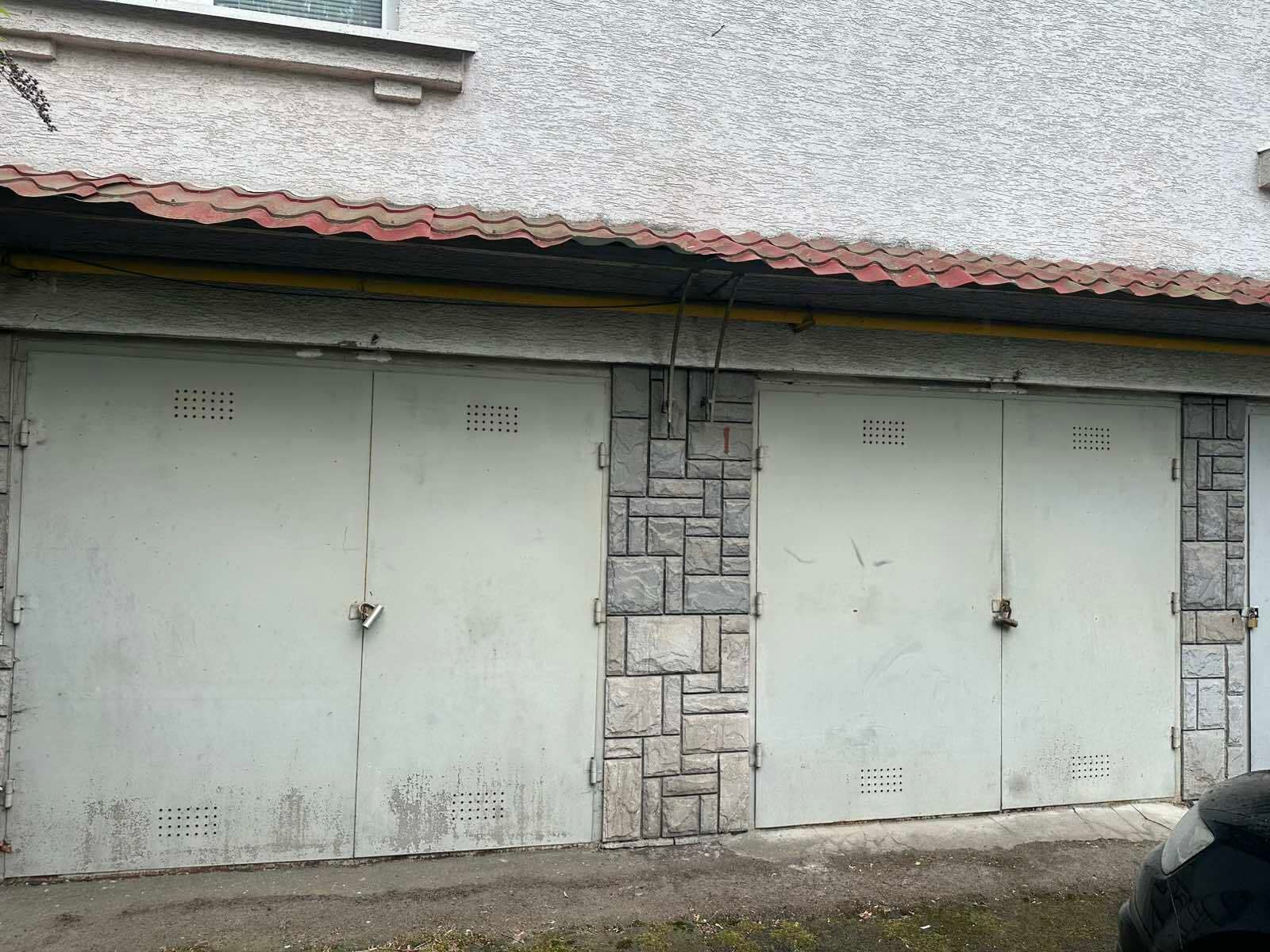 1832009940434736