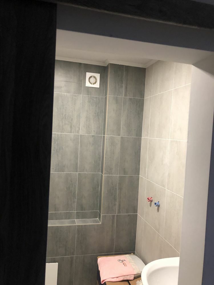 1835703599285737