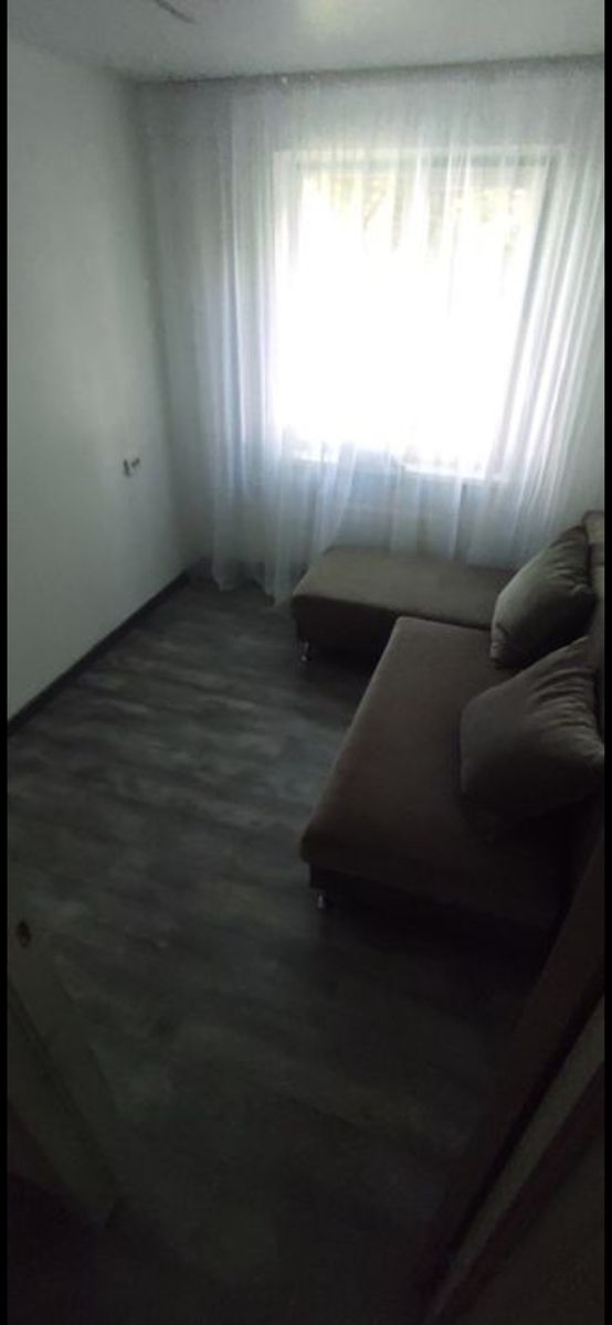 1835983043646737