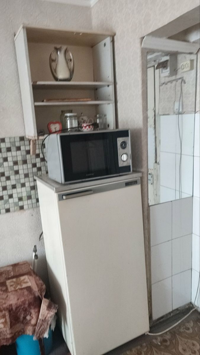 1835912082880738