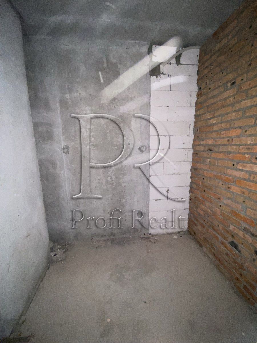 1840004209334738
