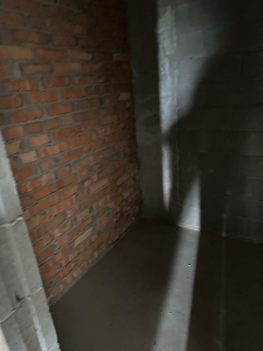 1834727680369074