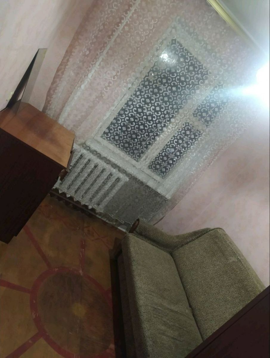 1837045580662074