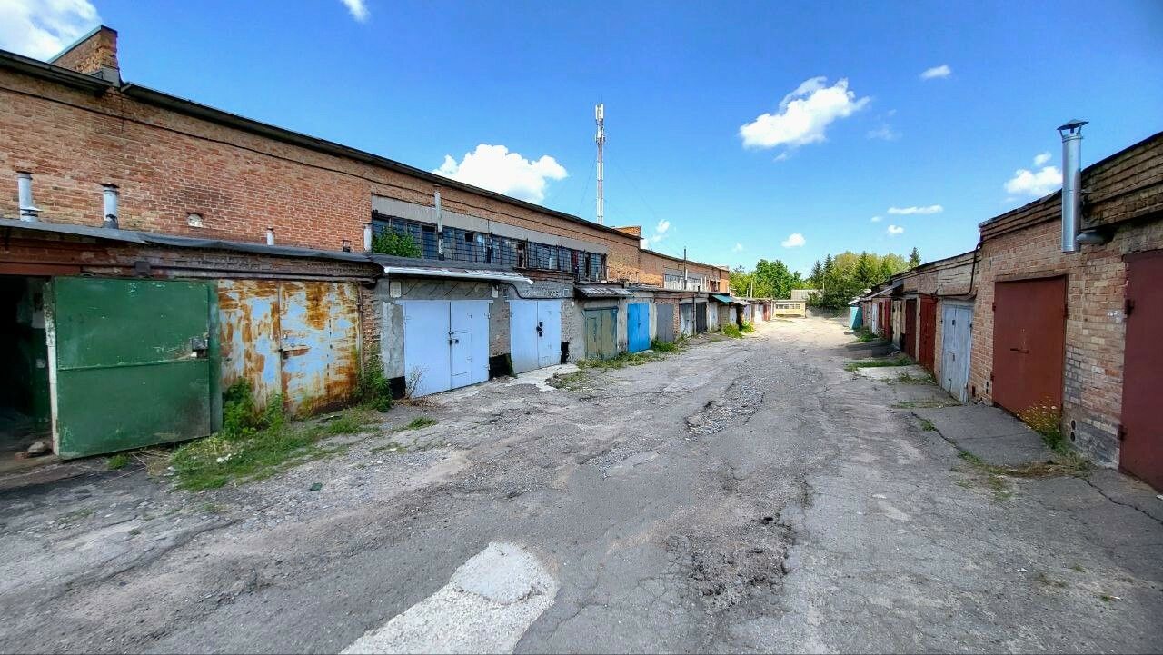 1838894129763074