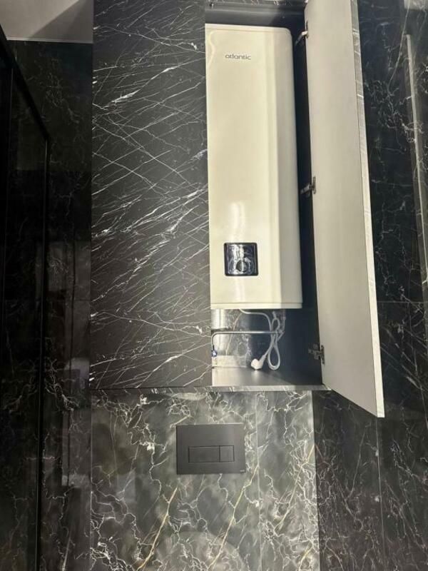 1835438098150740
