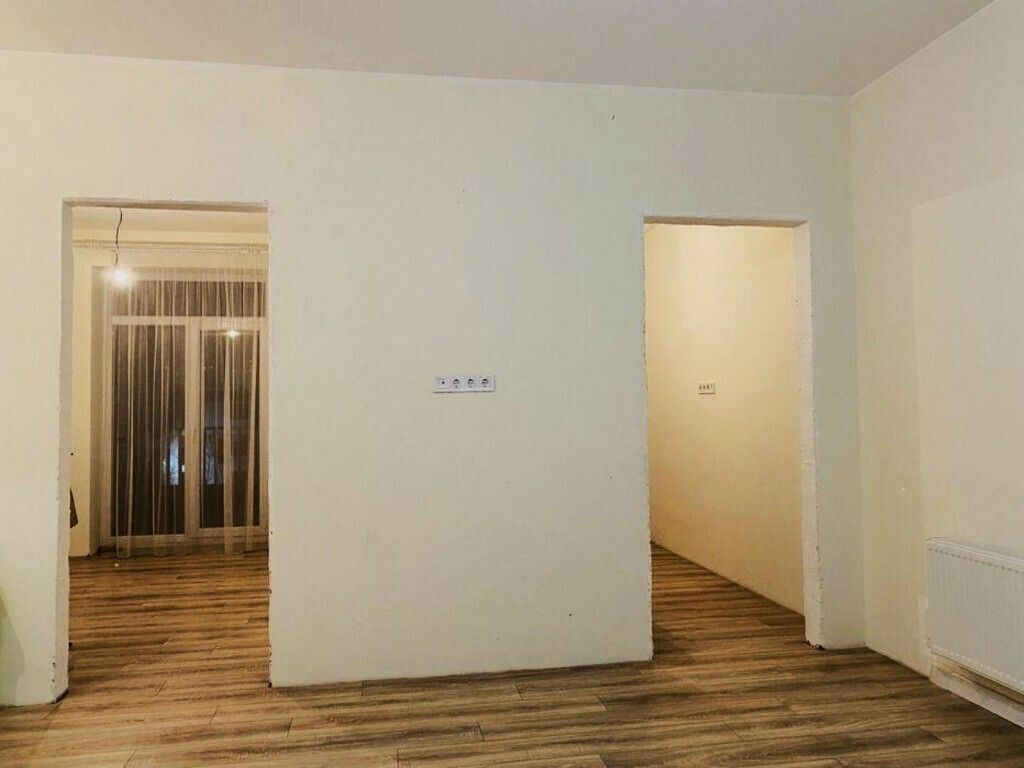 1832830725127743