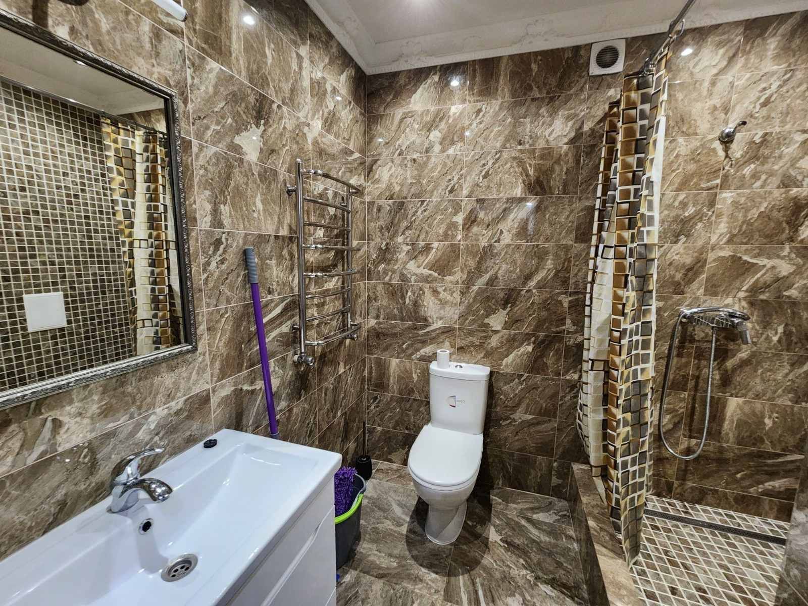1830830645904746