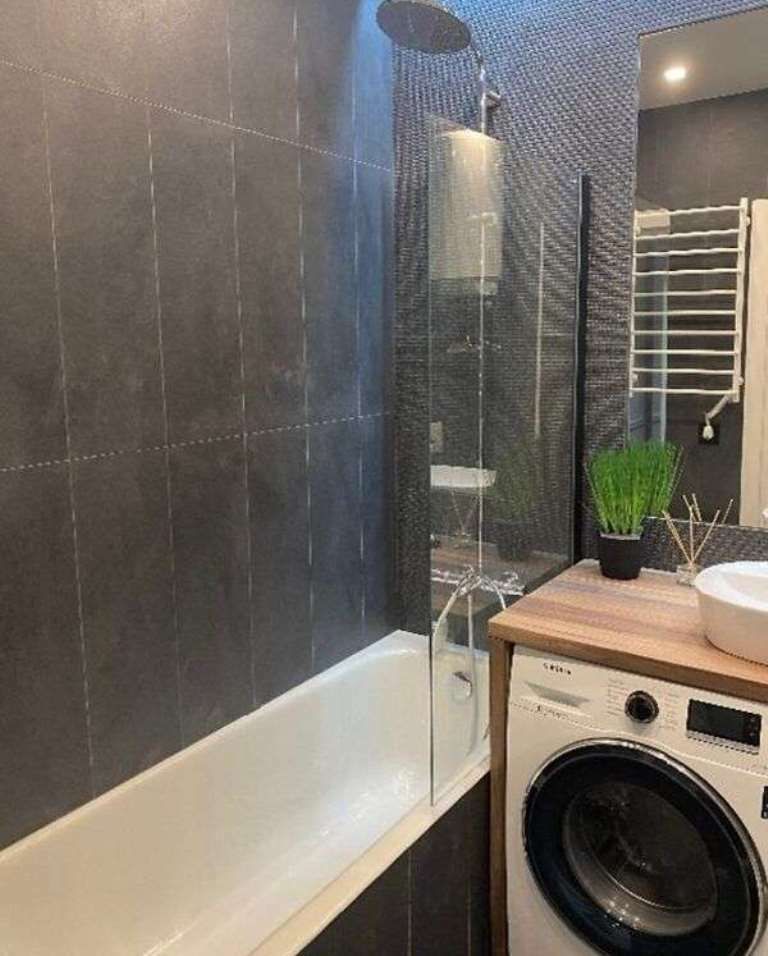 1831278764739746