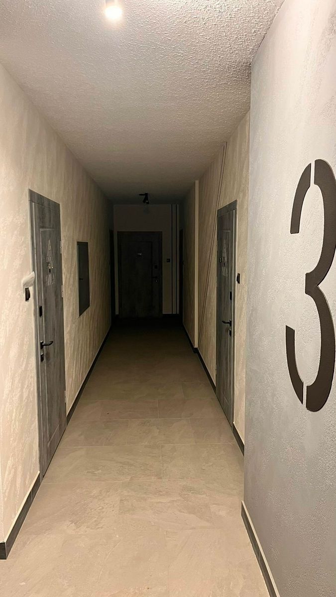 1832190111554746