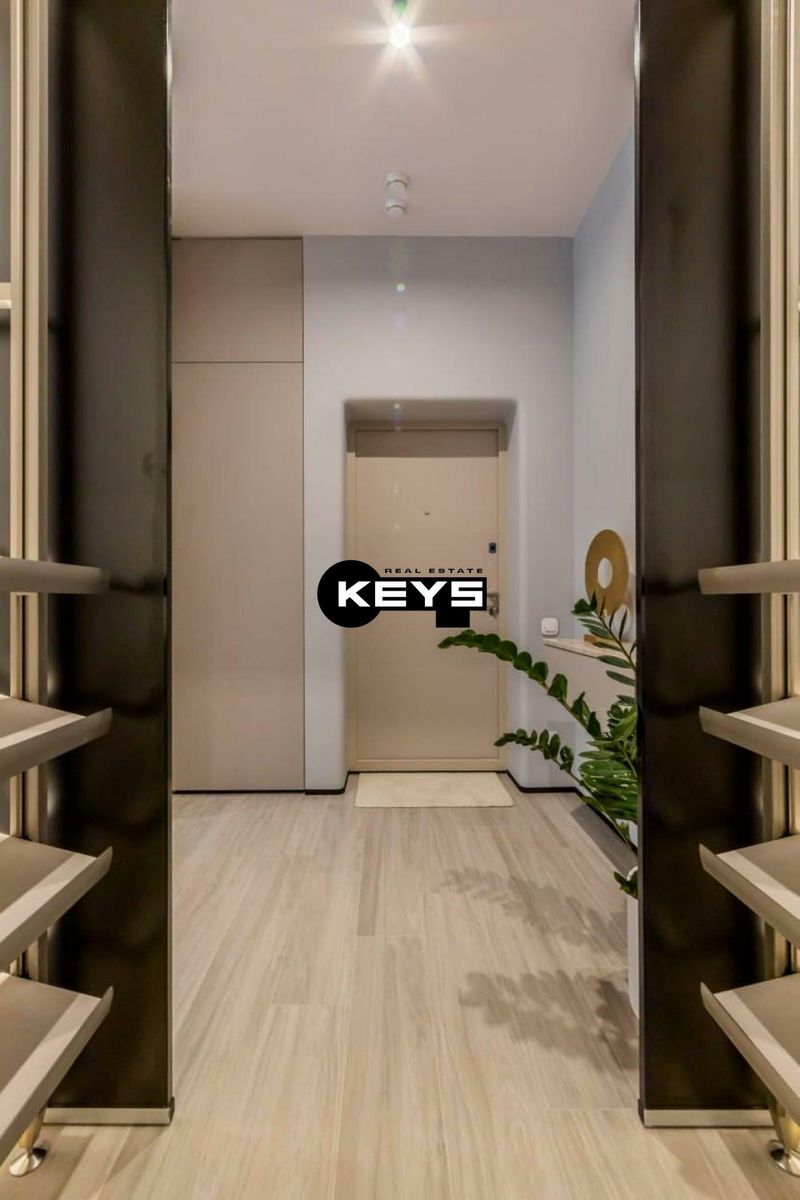 1837173956942746