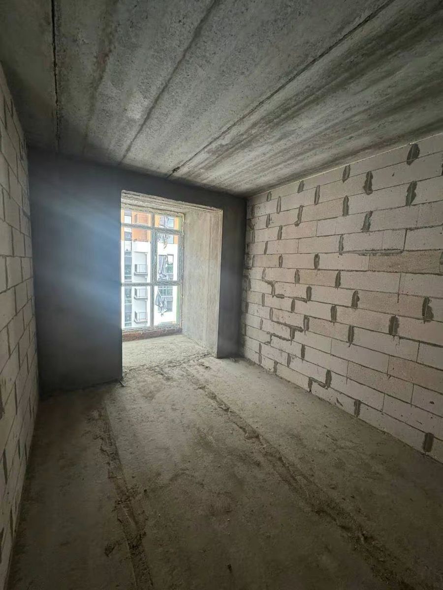 1839898734419746