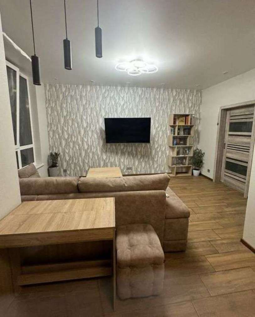 1834013743132747
