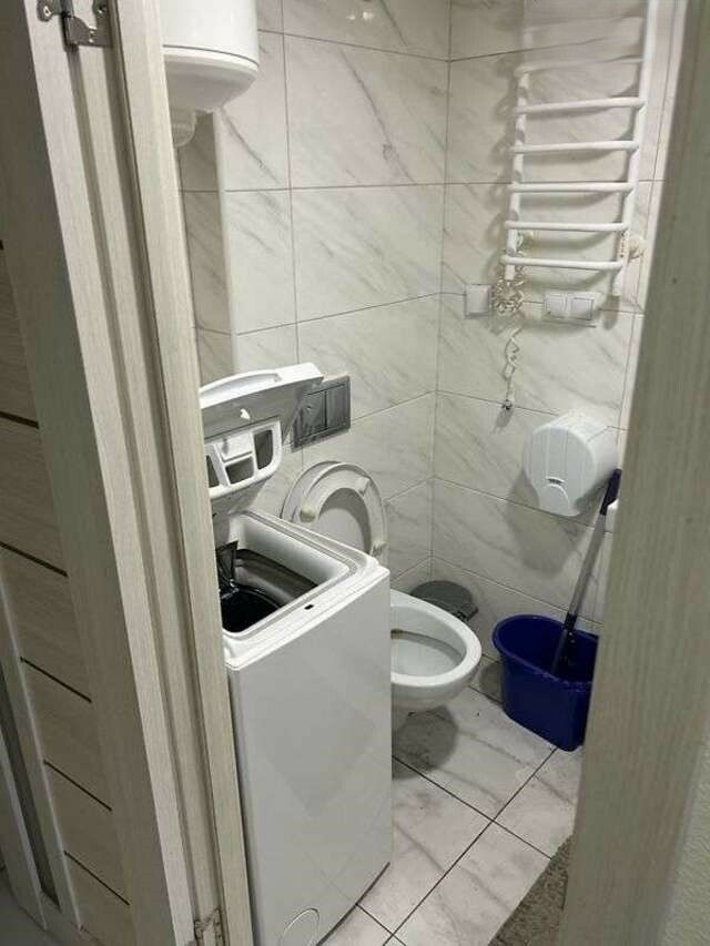 1835097035235747