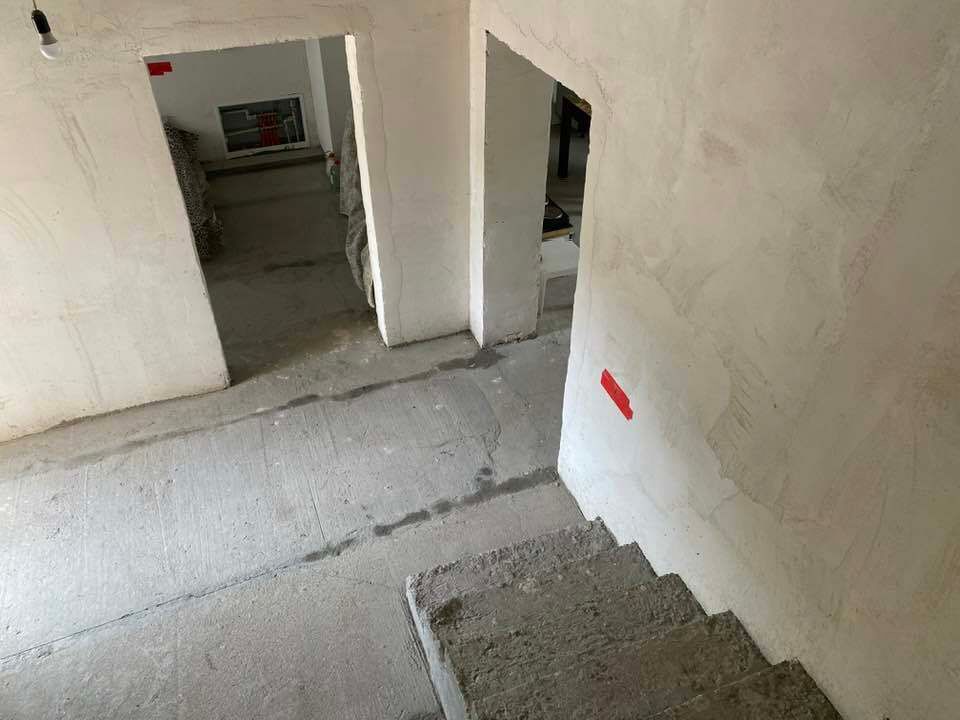 1837153976611748