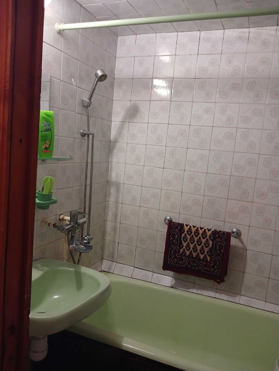1826916664420749