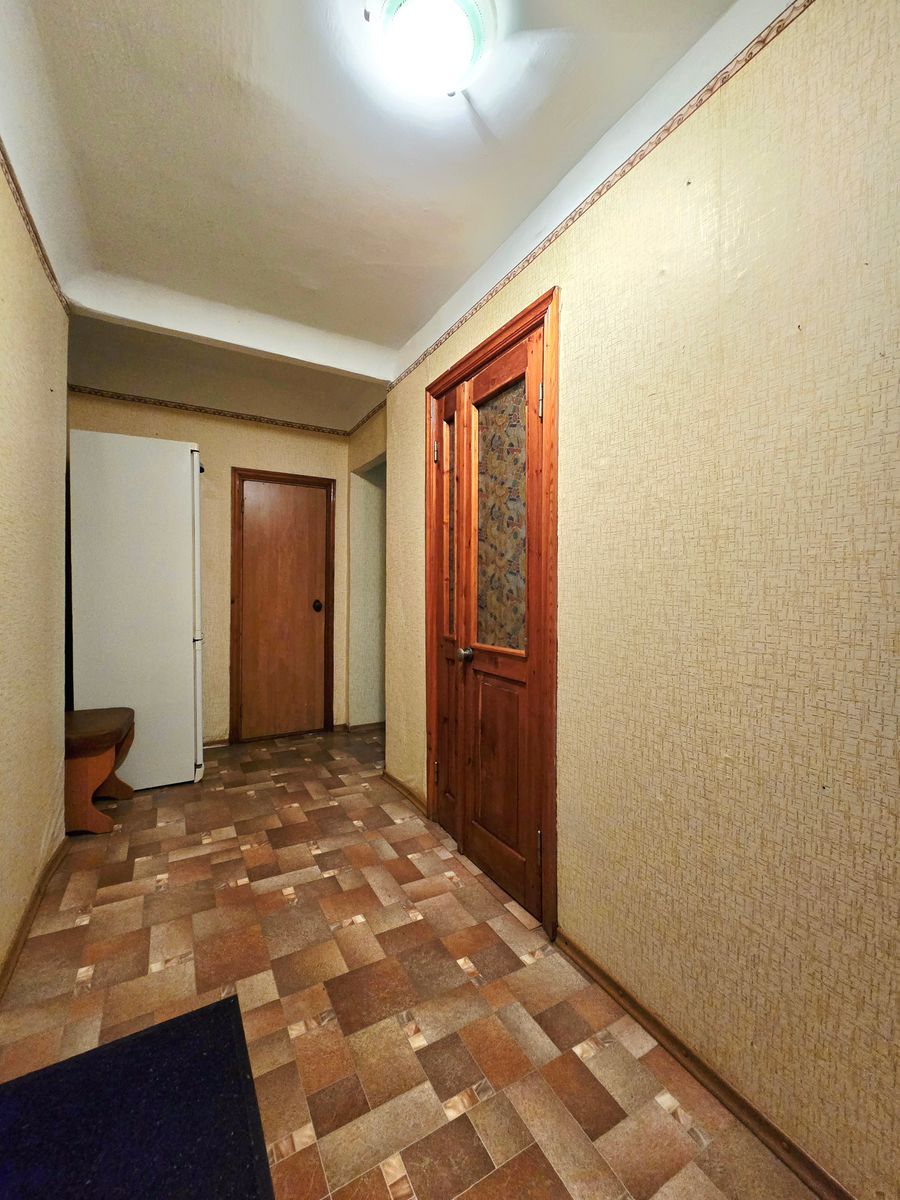 1835163683069750
