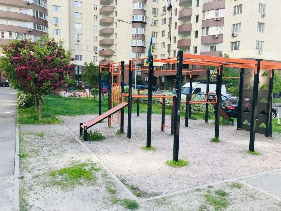 1836068346151750