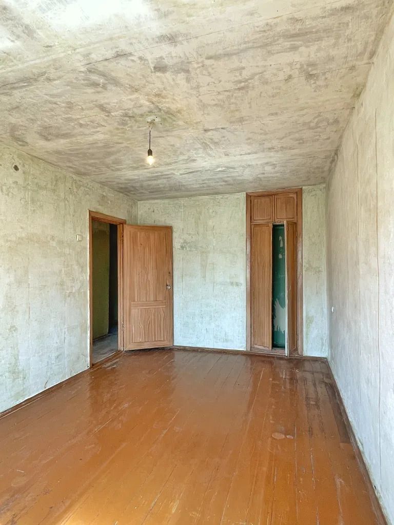 1837977672356750