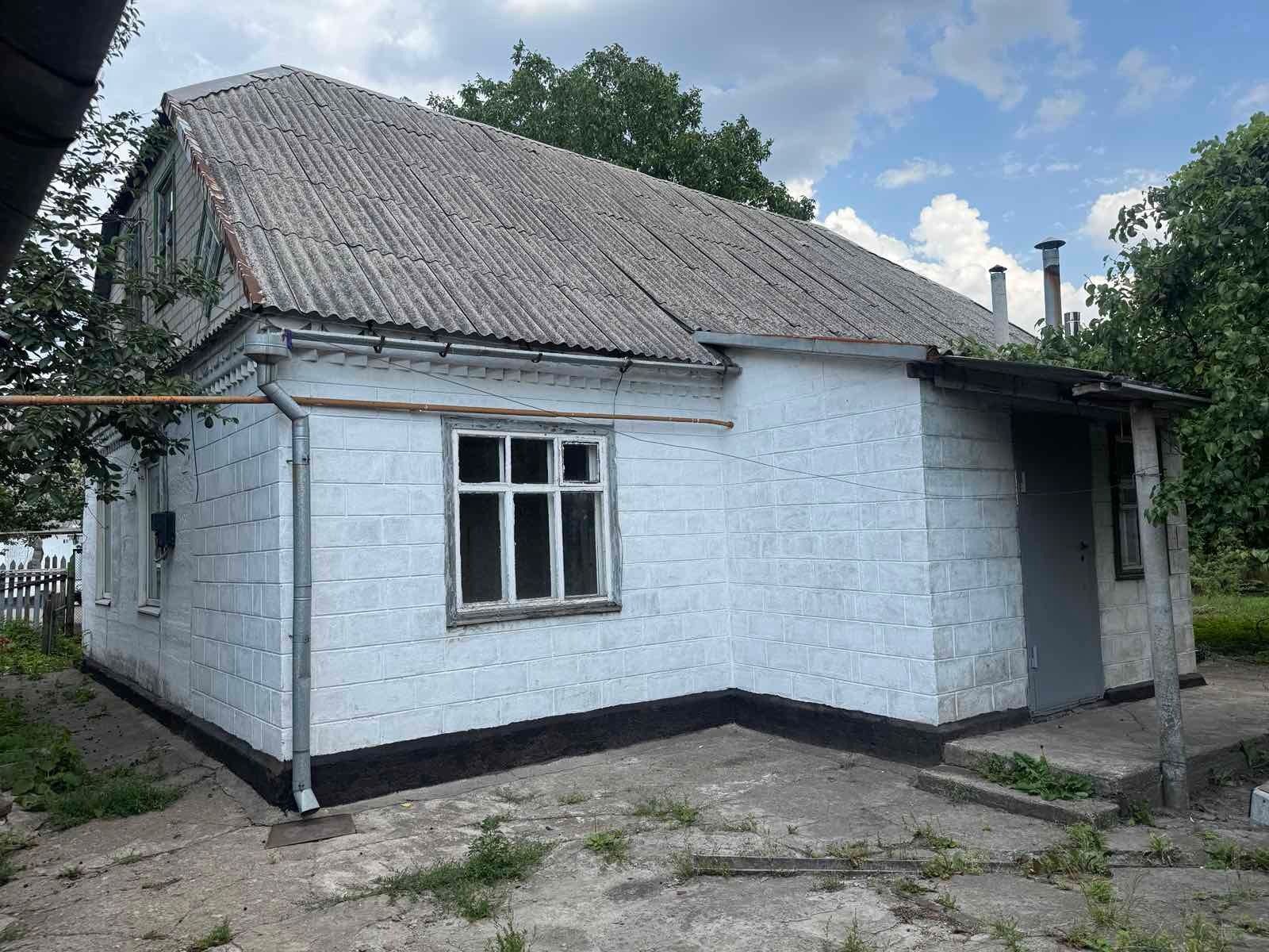 1838431115933752