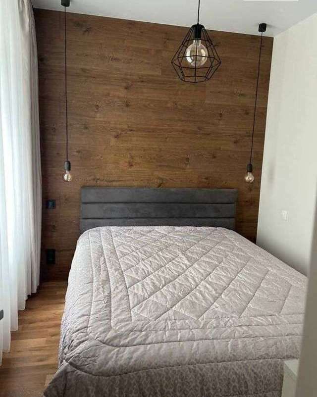 1832735359439753