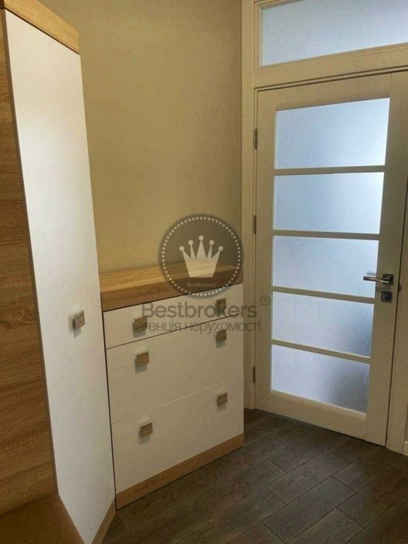 1831923470128755