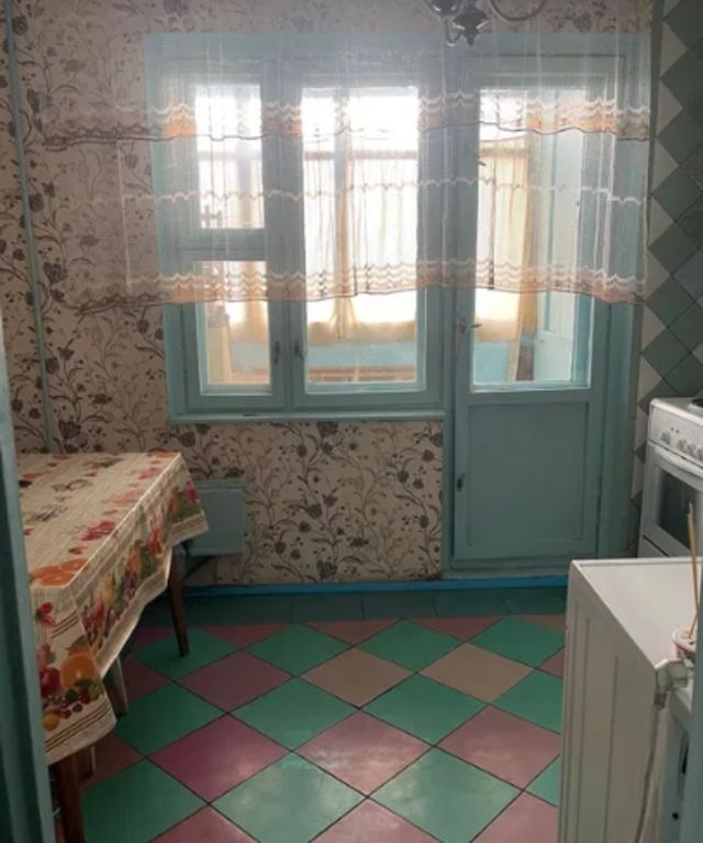 1835985473323757