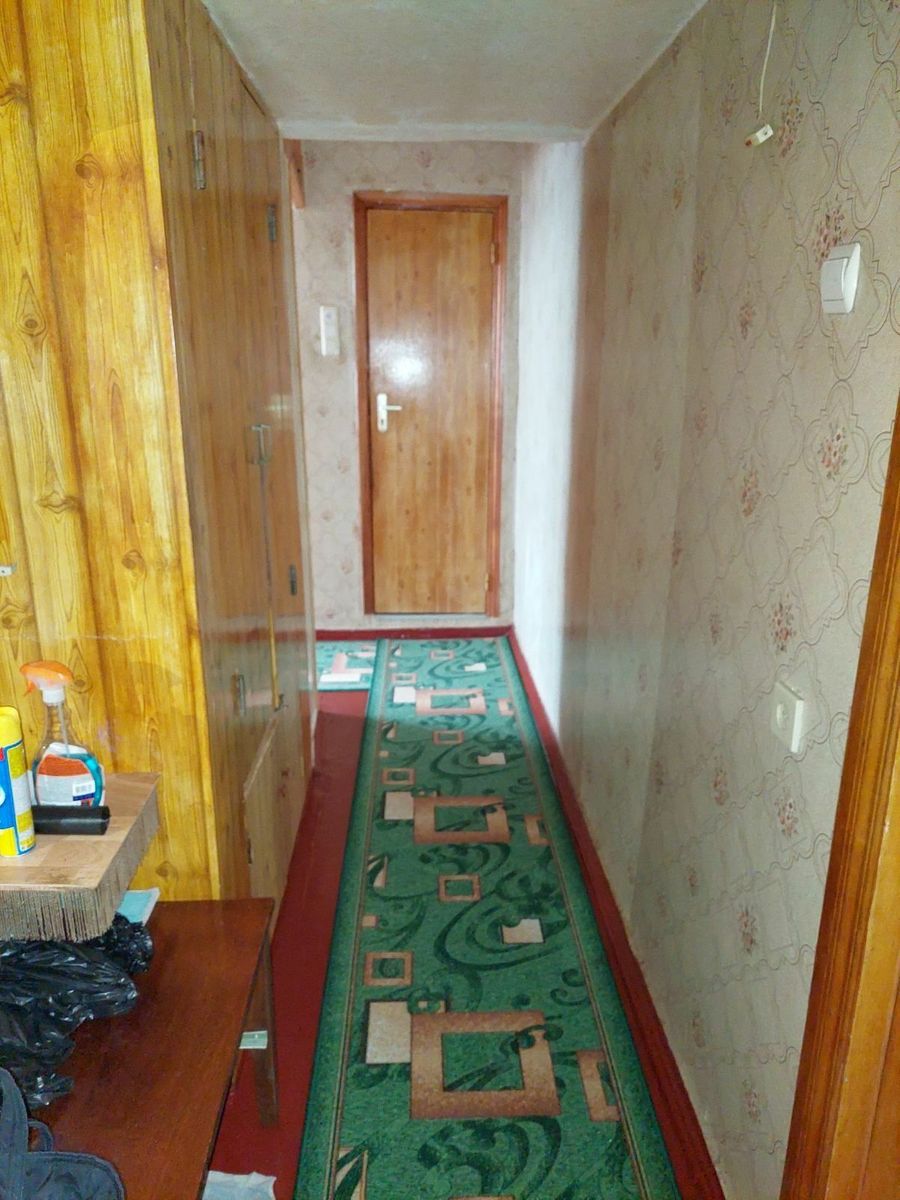 1833998673148758