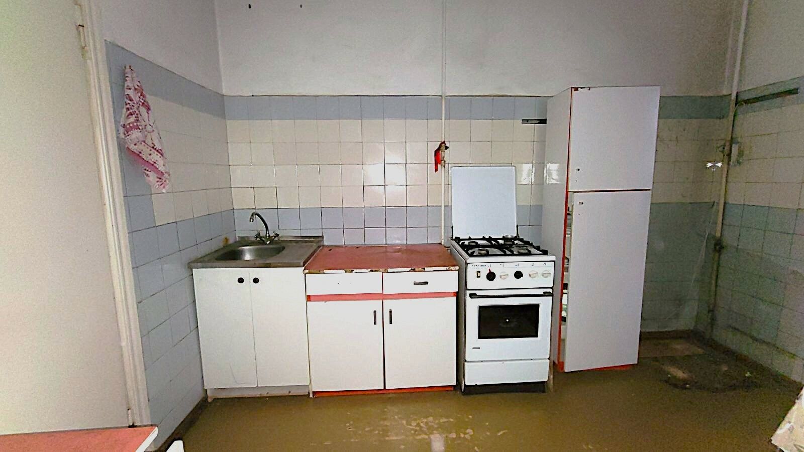 1836983509874759