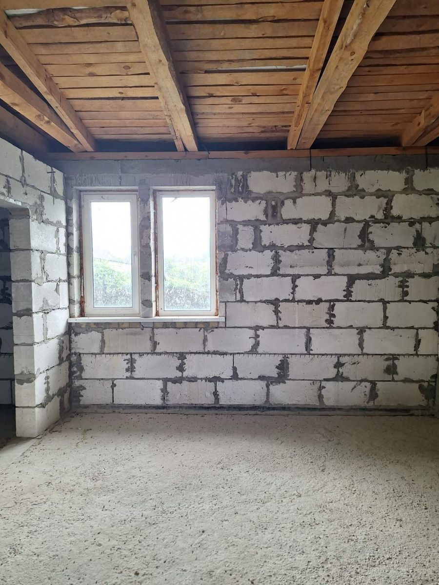 1835346230293076