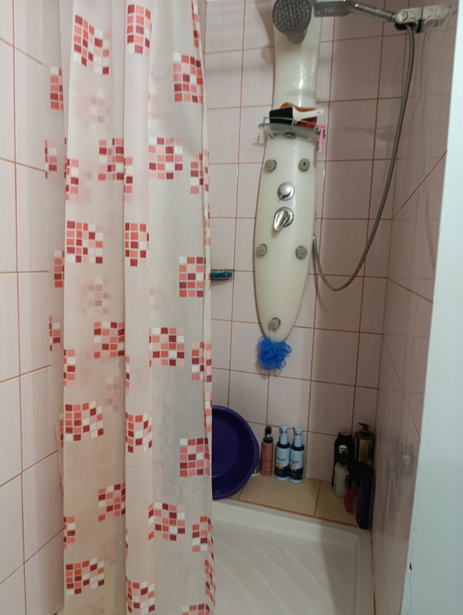 1836279874590076