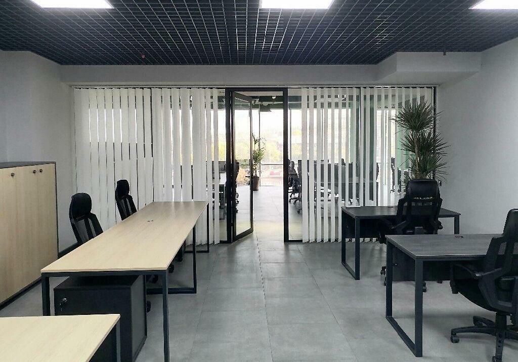 1835997742941760