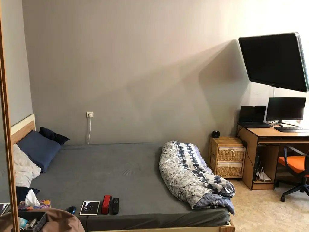 1835479116565761