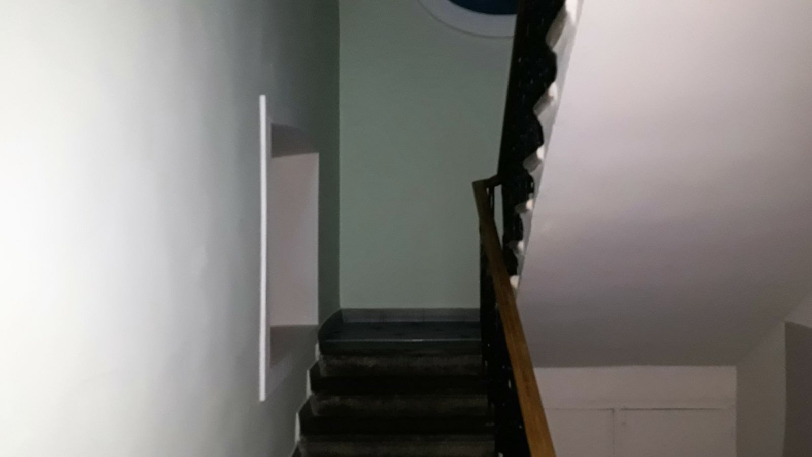 1835934097908763