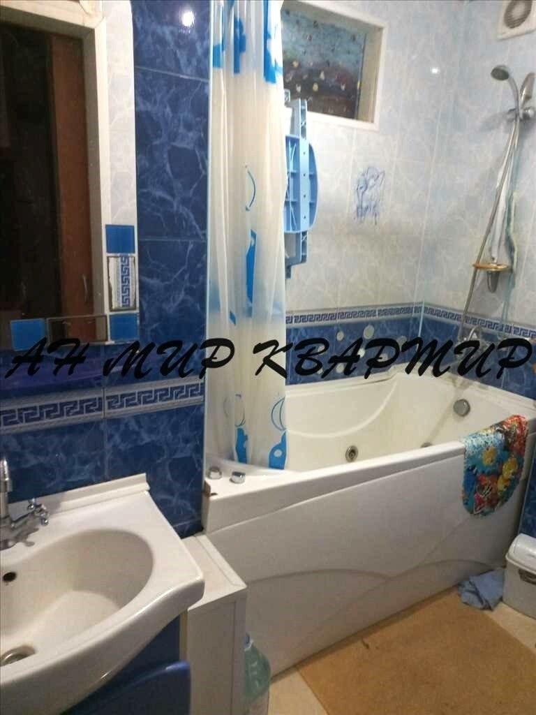 1831578154987765