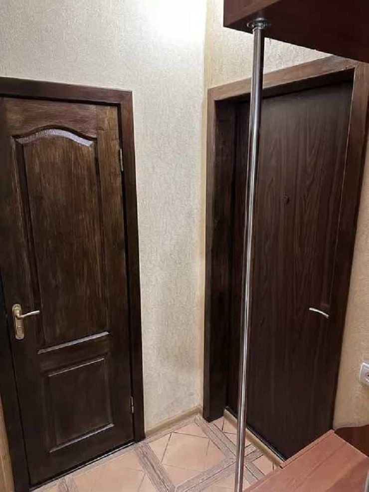 1836070454990765