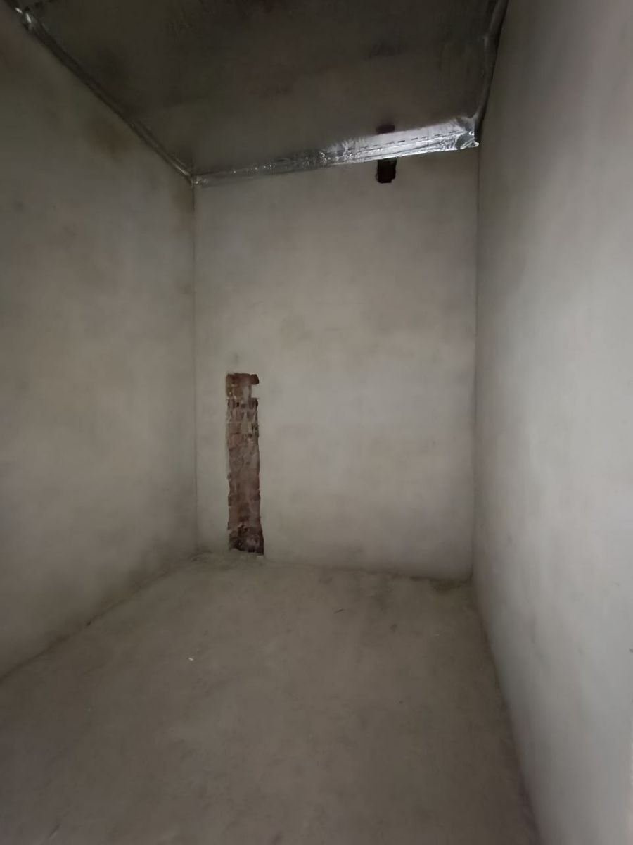 1835247972736766