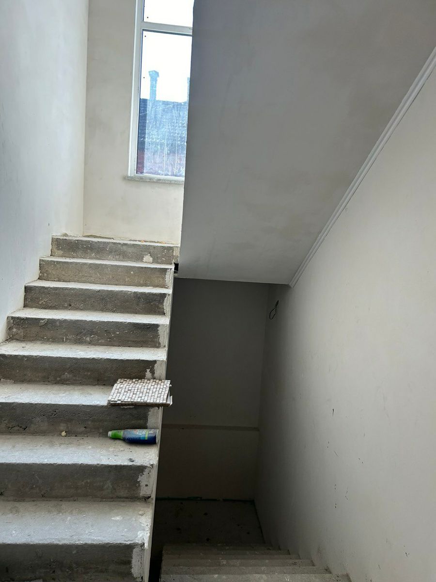 1835745387952766