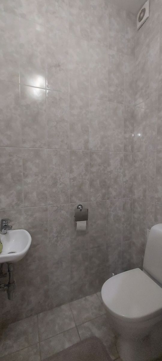 1831280305475767